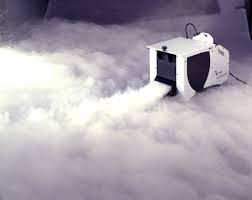 Low level smoke machine like pea souper using ice and smoke